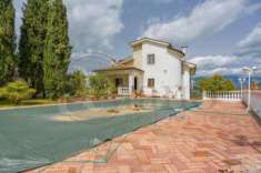 Foto Villa in vendita a Arpino - 10 locali 320mq