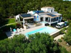 Foto Villa in vendita a Arzachena - 12 locali 625mq