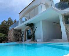 Foto Villa in vendita a Arzachena - 6 locali 250mq