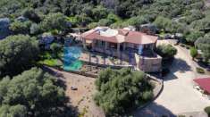 Foto Villa in vendita a Arzachena