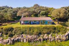 Foto Villa in vendita a Arzachena