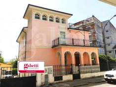 Foto Villa in vendita a Avezzano