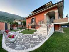 Foto Villa in vendita a Avezzano