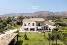 Foto Villa in vendita a Avola - 5 locali 394mq