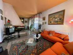 Foto Villa in vendita a Bagni Di Lucca - 11 locali 263mq