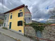 Foto Villa in vendita a Bagni Di Lucca - 12 locali 375mq