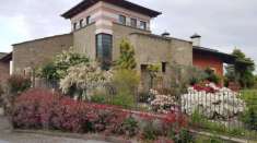 Foto Villa in vendita a Bagnolo Piemonte - 9 locali 359mq