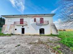 Foto Villa in vendita a Baia E Latina