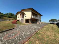Foto Villa in vendita a Balbano - Lucca 270 mq  Rif: 1330903