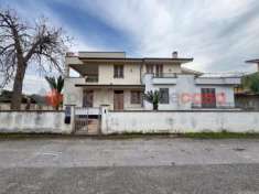 Foto Villa in vendita a Barcellona Pozzo Di Gotto - 1 locale 474mq