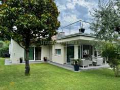 Foto Villa in Vendita a Bardolino Bardolino