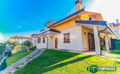 Foto Villa in vendita a Bareggio