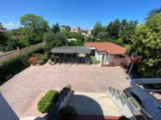 Foto Villa in vendita a Bari - 10 locali 251mq