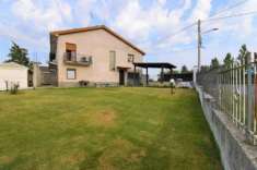 Foto Villa in vendita a Belveglio - 6 locali 185mq
