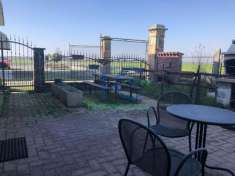 Foto Villa in vendita a Besenzone