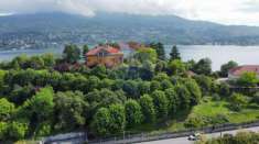 Foto Villa in vendita a Biandronno