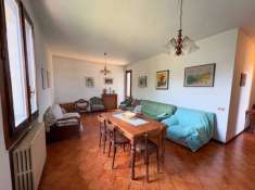 Foto Villa in Vendita a Biassono Biassono - Centro