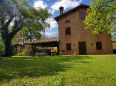 Foto Villa in vendita a Bologna - 6 locali 452mq