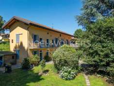 Foto Villa in vendita a Brebbia