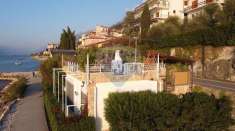 Foto Villa in vendita a Brenzone