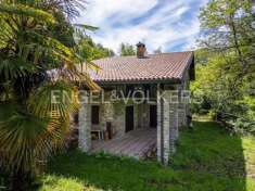 Foto Villa in vendita a Brezzo Di Bedero