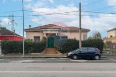 Foto Villa in vendita a Brugherio - 5 locali 250mq