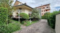 Foto Villa in vendita a Brugherio - 5 locali 393mq