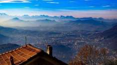 Foto Villa in vendita a Brunate - 9 locali 250mq