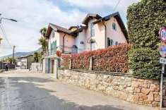 Foto Villa in vendita a Brusimpiano