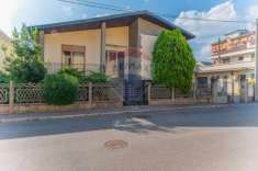 Foto Villa in vendita a Busto Arsizio