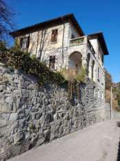 Foto Villa in vendita a Caglio