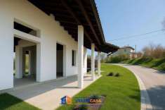 Foto Villa in vendita a Calamandrana