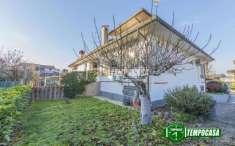 Foto Villa in vendita a Calvignasco