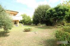 Foto Villa in vendita a Camigliano - Capannori 430 mq  Rif: 1231945