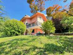 Foto Villa in vendita a Canelli - 10 locali 310mq