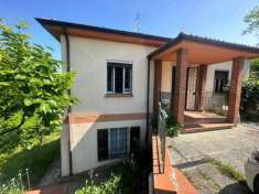Foto Villa in vendita a Canneto Pavese - 5 locali 200mq