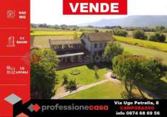 Foto Villa in vendita a Cantalupo Nel Sannio - 15 locali 640mq
