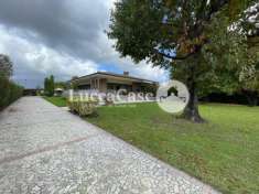 Foto Villa in Vendita a Capannori Tassignano,