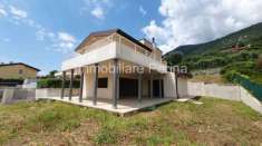Foto Villa in Vendita a Caprino Veronese Caprino Veronese - Centro