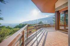 Foto Villa in Vendita a Caprino Veronese Spiazzi