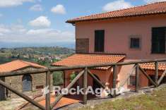 Foto Villa in vendita a Carmignano