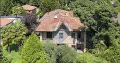 Foto Villa in vendita a Caronno Pertusella