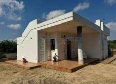 Foto Villa in vendita a Carovigno