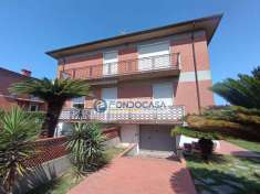 Foto Villa in vendita a Carrara