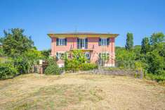 Foto Villa in vendita a Carro
