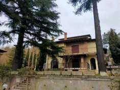 Foto Villa in vendita a Carsoli - 13 locali 1000mq