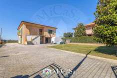 Foto Villa in vendita a Cascina 240 mq  Rif: 1320070