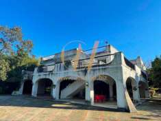 Foto Villa in vendita a Caserta