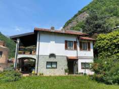 Foto Villa in vendita a Caslino D'Erba - 5 locali 595mq