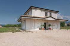 Foto Villa in vendita a Cassino - 8 locali 200mq
